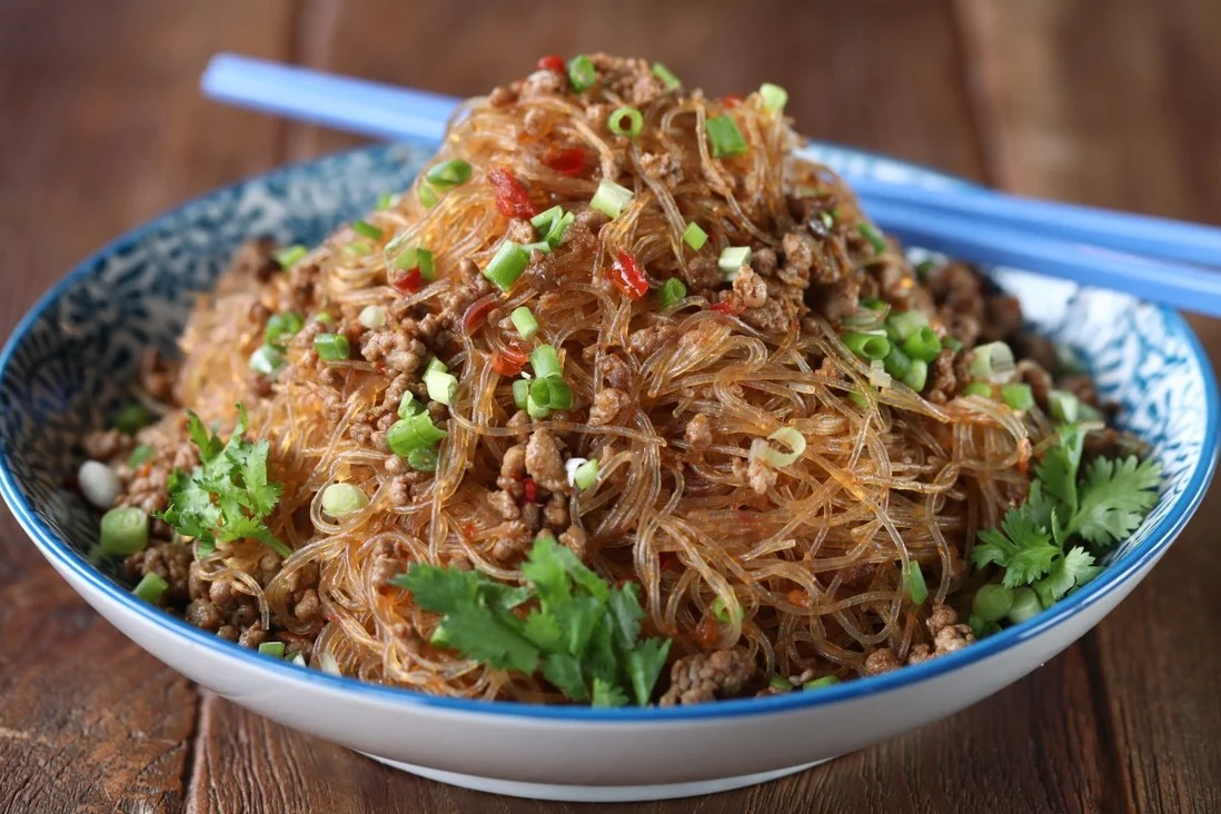 How to make glass noodles springy and not slippery – two quick recipes for ‘dry’ dishes