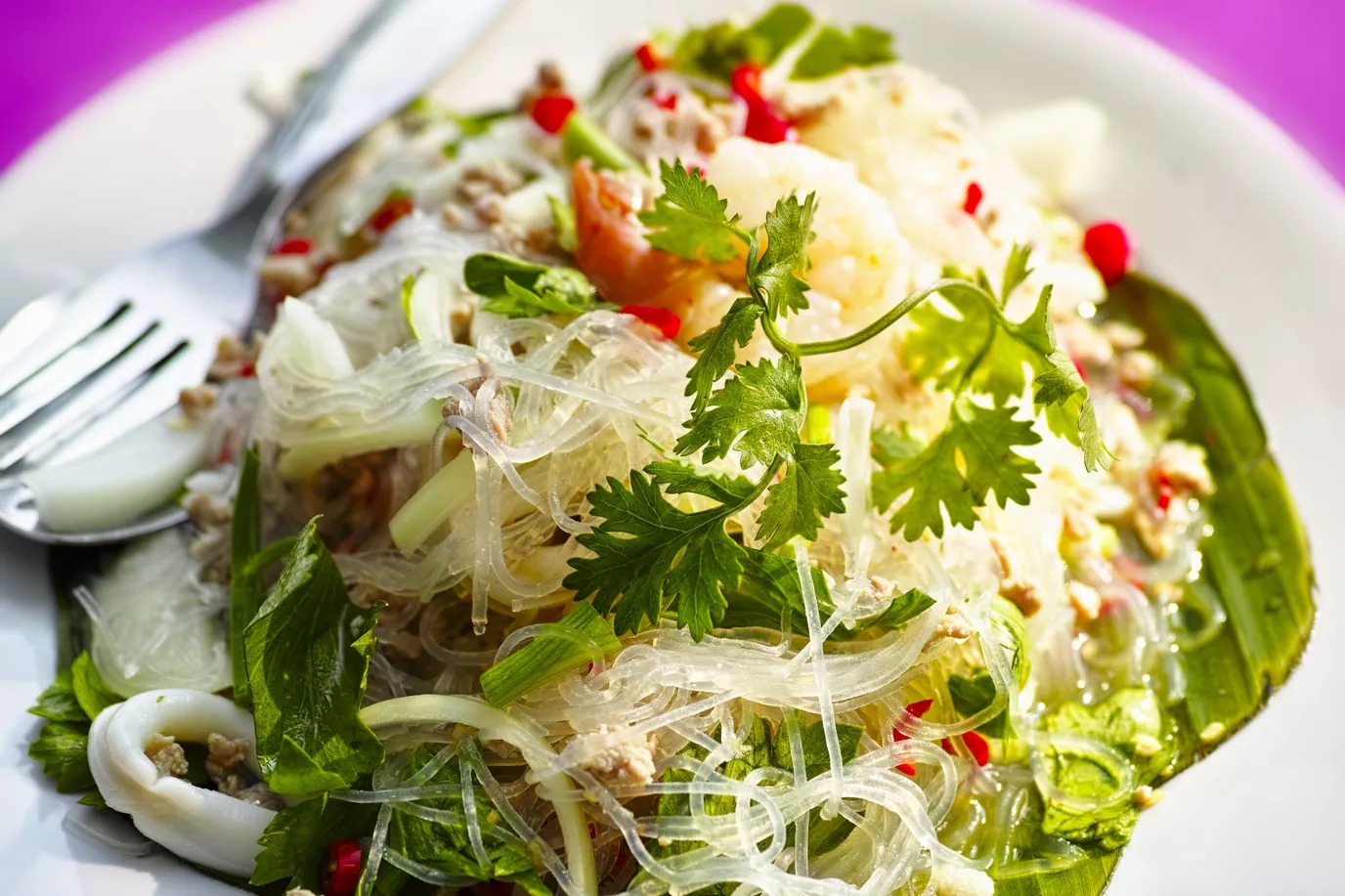thai-glass-noodle-salad--519009945-aa5f741e26b14a6c81bd13a950e8dde0